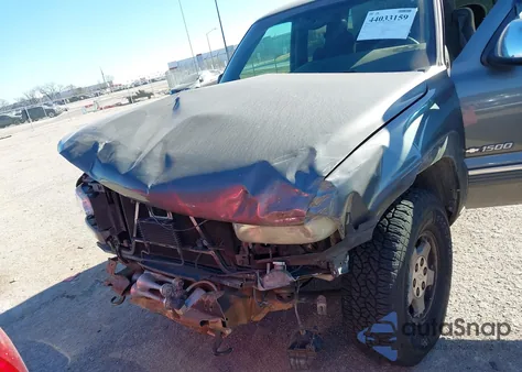 2002 Chevrolet Silverado 1500 Ls из США, поврежденный, VIN 2GCEK19TX21332196